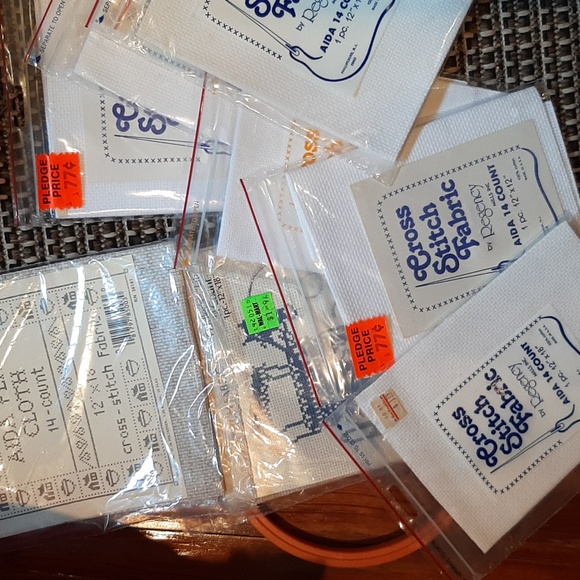 Basket full of cross stitch items - Picture 12 of 12